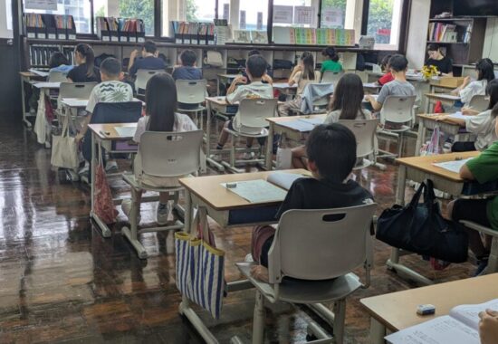 学力テストに集中しています