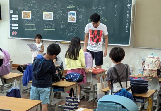帰りの準備もテキパキと　１年生