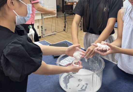 みんな大好きスライムづくり 理科実験クラブ