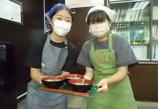 みそ汁をどうぞ！　６年生