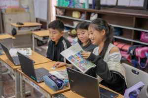 「シンガポールブック」を共通言語に　６年生