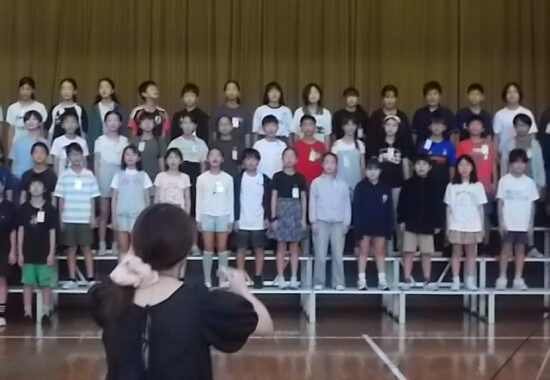 世界へ響け 私たちのハーモニー 6年生