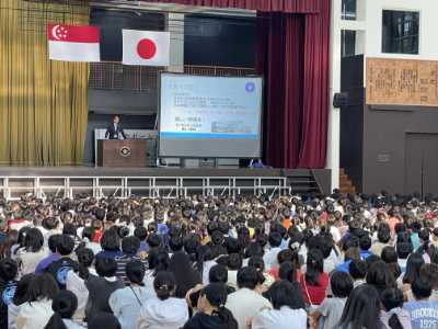 創立の足跡を刻む ～２学期始業式・開校記念式～